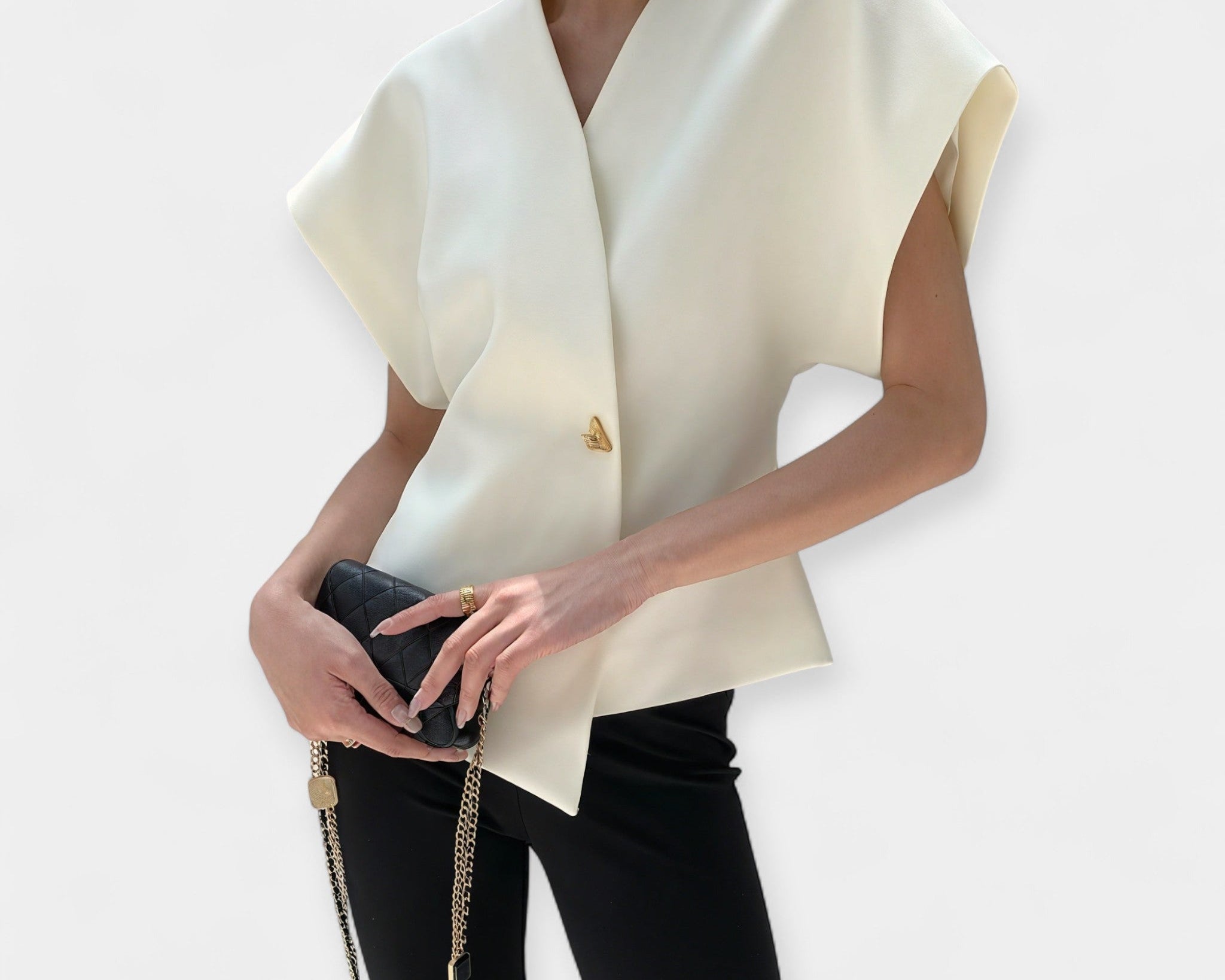 Lucia | Elegantne top minimalistliku disainiga