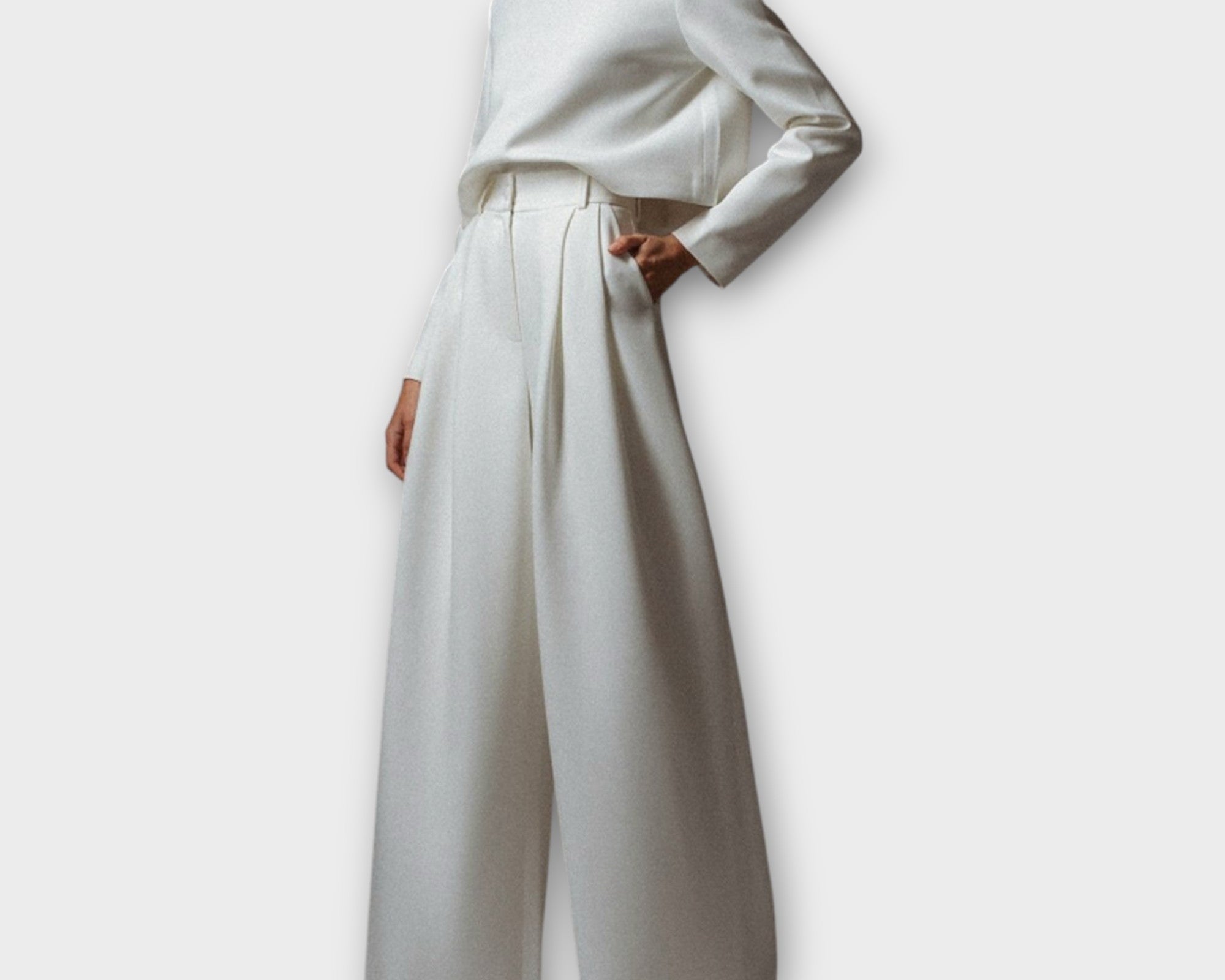 Raya | Elegantse lihtsuse ja ajatu stiiliga komplekt
